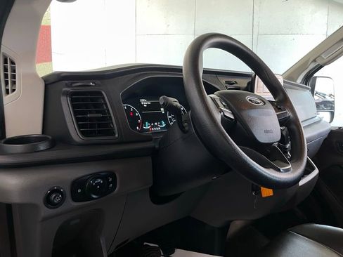 Used 2020 Ford Transit 150 XL RWD image 11