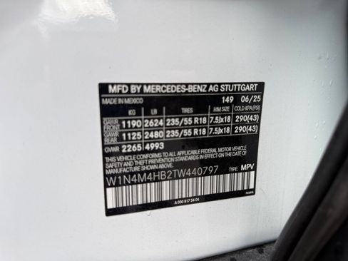 Certified 2026 Mercedes-Benz GLB 250 4MATIC image 25