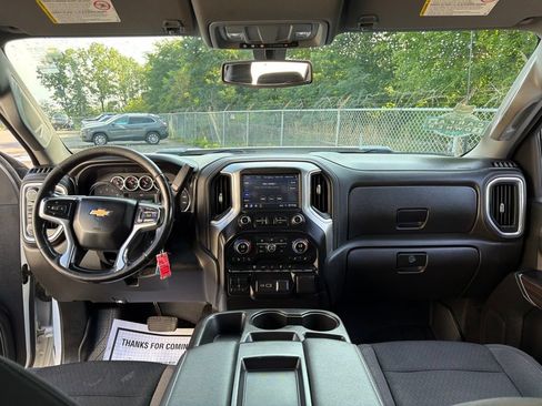 Used 2021 Chevrolet Silverado 2500 LT w/ Fleet Comfort Package AWD/4WD image 19