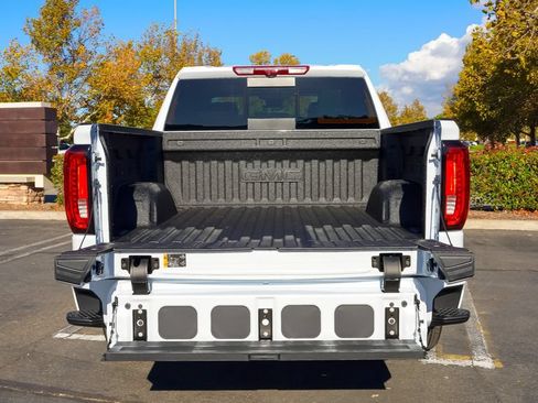 New 2026 GMC Sierra 1500 Denali w/ Denali Reserve Package AWD/4WD image 10