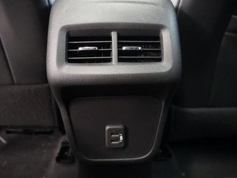Certified 2023 Chevrolet Equinox RS FWD image 32