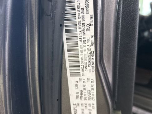 Used 2014 RAM 1500 Express image 32