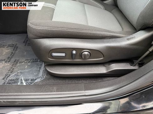 Used 2025 Chevrolet Blazer LT image 26