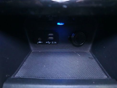 Used 2021 Subaru Forester Premium image 31