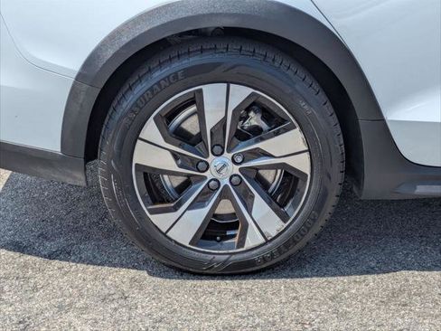 Used 2020 Volvo V60 T5 Cross Country AWD/4WD image 9