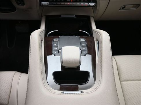 Used 2023 Mercedes-Benz GLE 350 4MATIC image 13