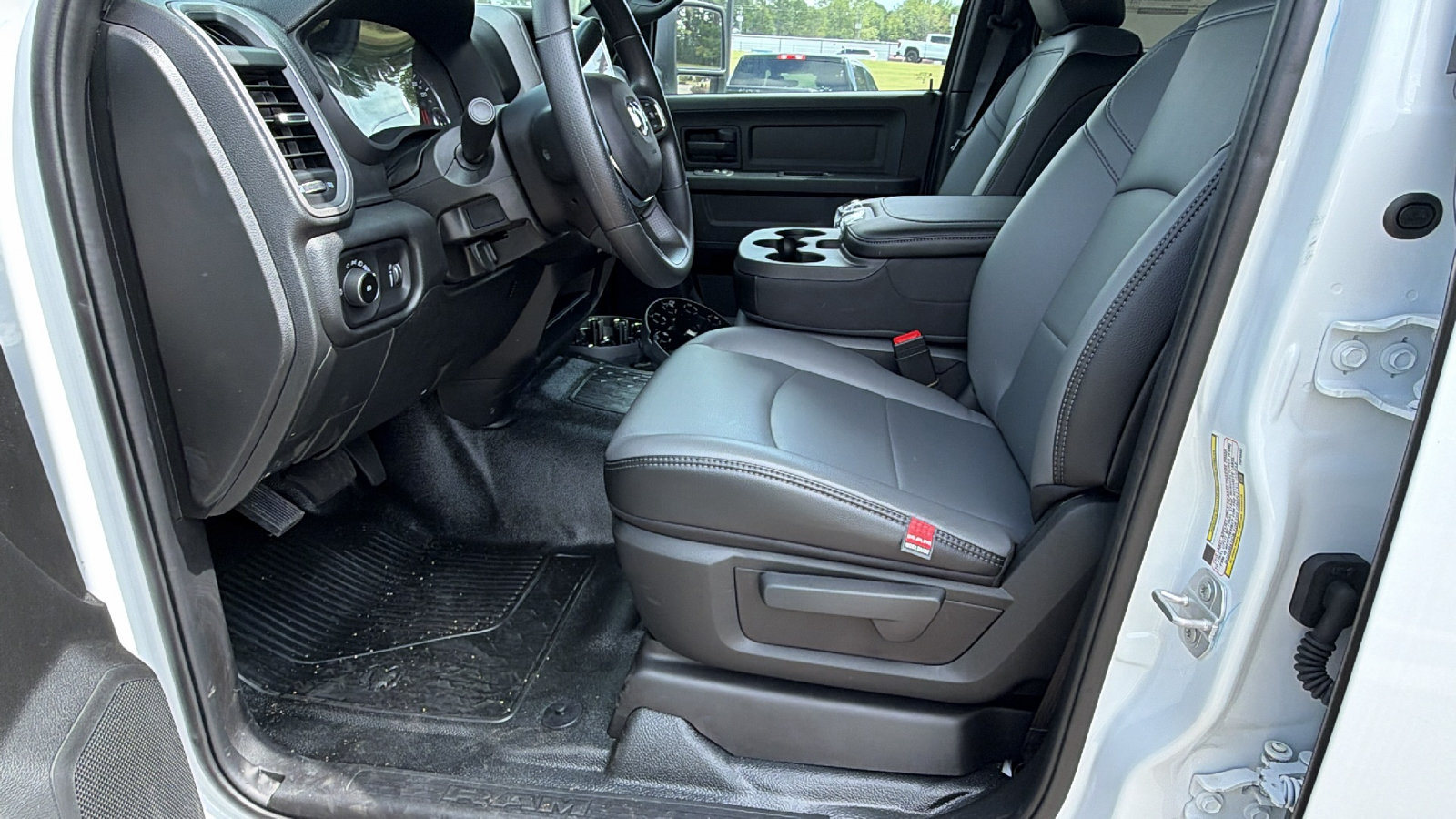New 2026 RAM 4500 Tradesman w/ Chrome Appearance Group AWD/4WD image 16