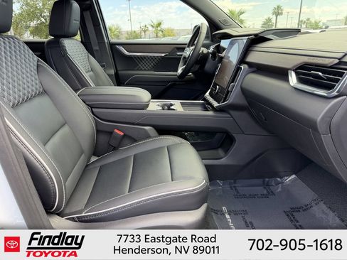 Used 2026 GMC Acadia Denali w/ Super Cruise Package AWD/4WD image 16