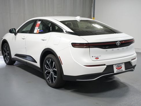 New 2026 Toyota Crown XLE image 6