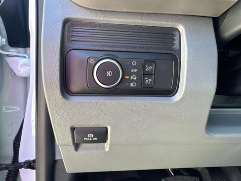 New 2025 Ford F550 4x4 SuperCab Super Duty image 27