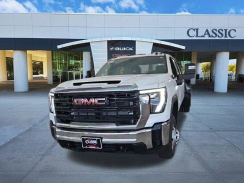 New 2026 GMC Sierra 3500 Pro w/ Convenience Package image 6