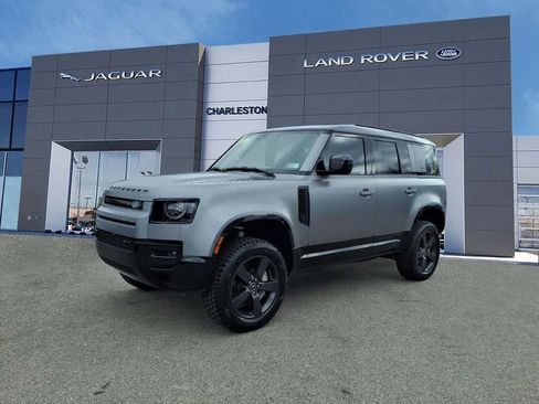 Used 2023 Land Rover Defender 110 X-Dynamic SE image 1