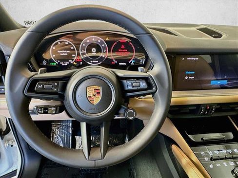 Used 2026 Porsche Cayenne AWD/4WD image 13