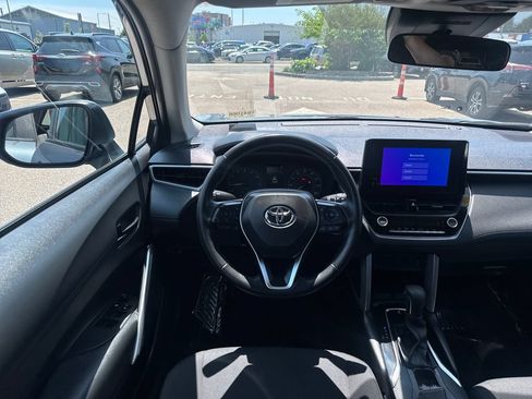 Used 2024 Toyota Corolla Cross LE w/ Moonroof Package AWD/4WD image 12