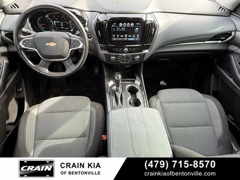 Used 2018 Chevrolet Traverse LT image 15