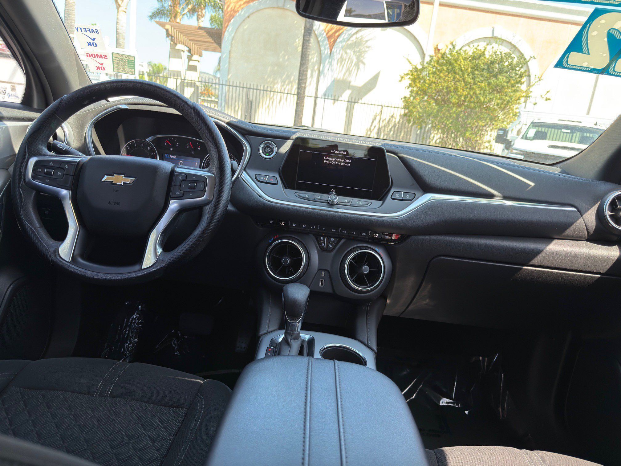 Used 2022 Chevrolet Blazer LT FWD image 21