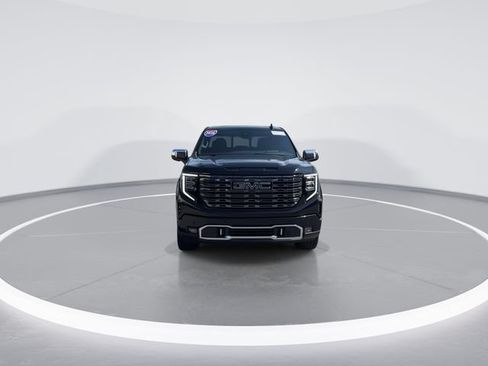 Used 2026 GMC Sierra 1500 Denali Ultimate AWD/4WD image 2