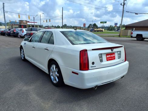 Used 2008 Cadillac STS V8 image 3
