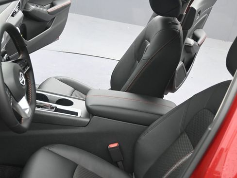 New 2026 Nissan Altima 2.5 SR FWD image 17