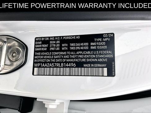 Used 2024 Porsche Macan w/ Premium Plus Package AWD/4WD image 42