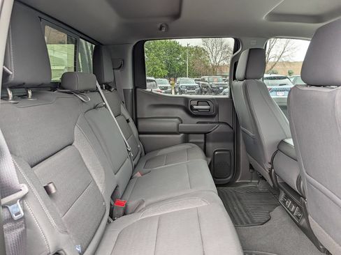 Used 2021 Chevrolet Silverado 1500 LT w/ Convenience Package II AWD/4WD image 12