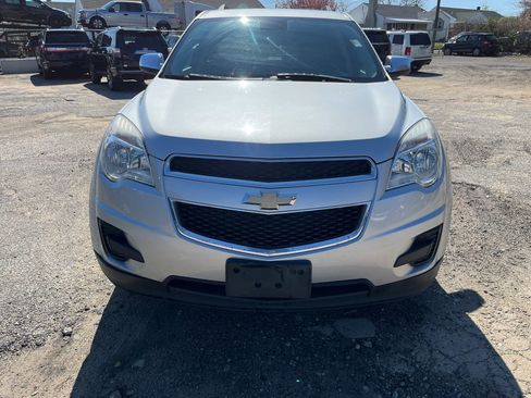 Used 2015 Chevrolet Equinox LT image 2