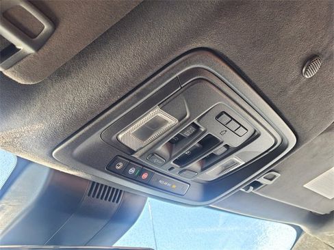 Used 2023 GMC Sierra 1500 Denali Ultimate image 33