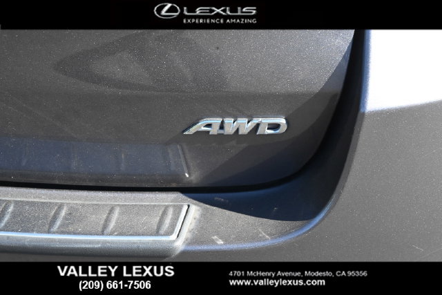 Used 2019 Toyota Highlander LE AWD/4WD image 6