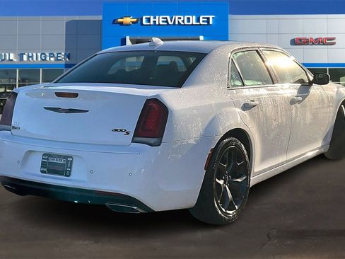 Used 2023 Chrysler 300 S image 6