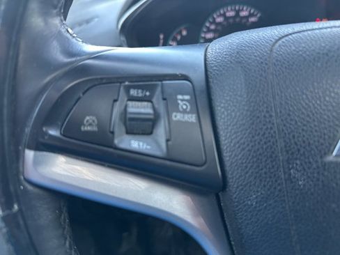 Used 2018 Chevrolet Trax LT w/ Sun & Sound Package image 17