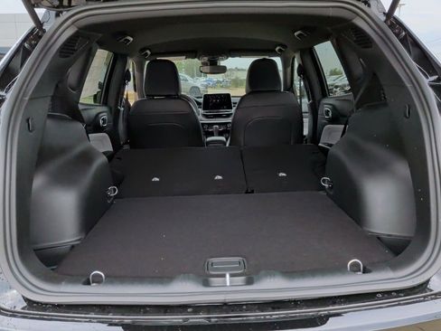 New 2026 Jeep Compass Latitude image 39