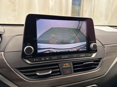 Used 2025 Nissan Altima 2.5 SV FWD image 26