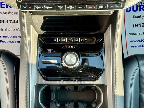 Used 2024 Jeep Wagoneer Series II image 29