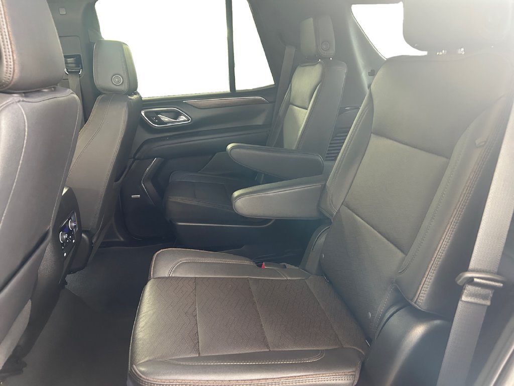 Used 2023 Chevrolet Tahoe High Country w/ LPO, Illumination Package AWD/4WD image 17