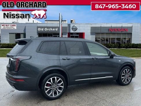Used 2023 Cadillac XT6 Sport w/ Platinum Package image 4