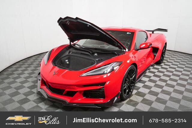 Used 2025 Chevrolet Corvette Z06 w/ Z07 Performance Package RWD image 28