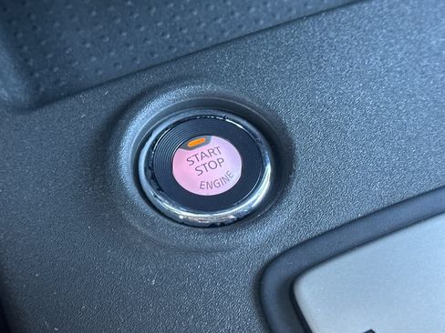 Used 2020 Nissan Frontier SV AWD/4WD image 21