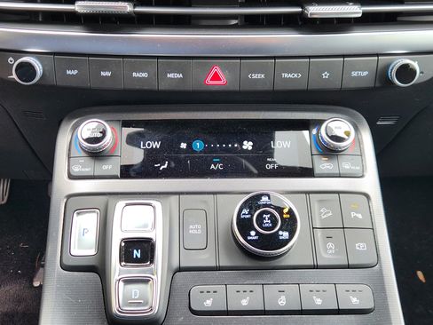 Used 2025 Hyundai Palisade Calligraphy AWD/4WD image 23