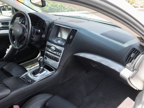 Used 2015 INFINITI Q60 Sport Limited image 40