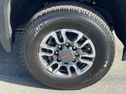 New 2026 GMC Sierra 3500 SLE w/ SLE Convenience Package AWD/4WD image 29