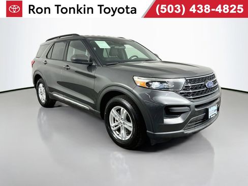 Used 2020 Ford Explorer XLT w/ Class III Trailer Tow Package AWD/4WD image 1