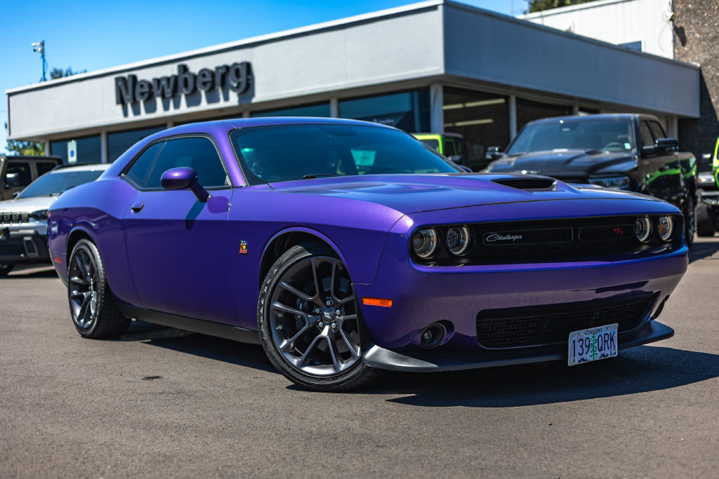 Used 2023 Dodge Challenger R/T Scat Pack RWD image 1