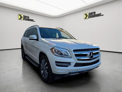 Used 2014 Mercedes-Benz GL 350 BlueTEC 4MATIC image 9