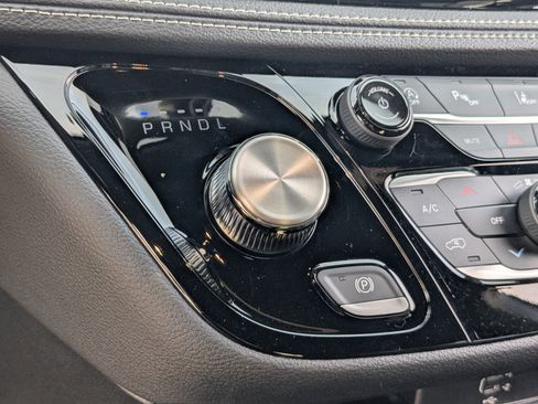 New 2026 Chrysler Pacifica Select image 20