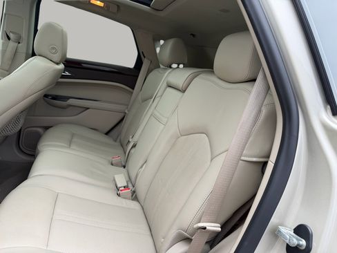 Used 2014 Cadillac SRX Luxury w/ Driver Awareness Package image 27