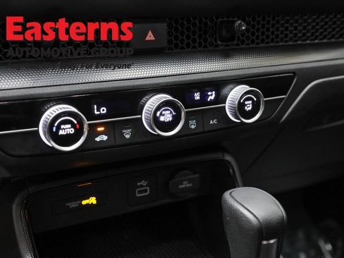 Used 2023 Honda CR-V LX image 19