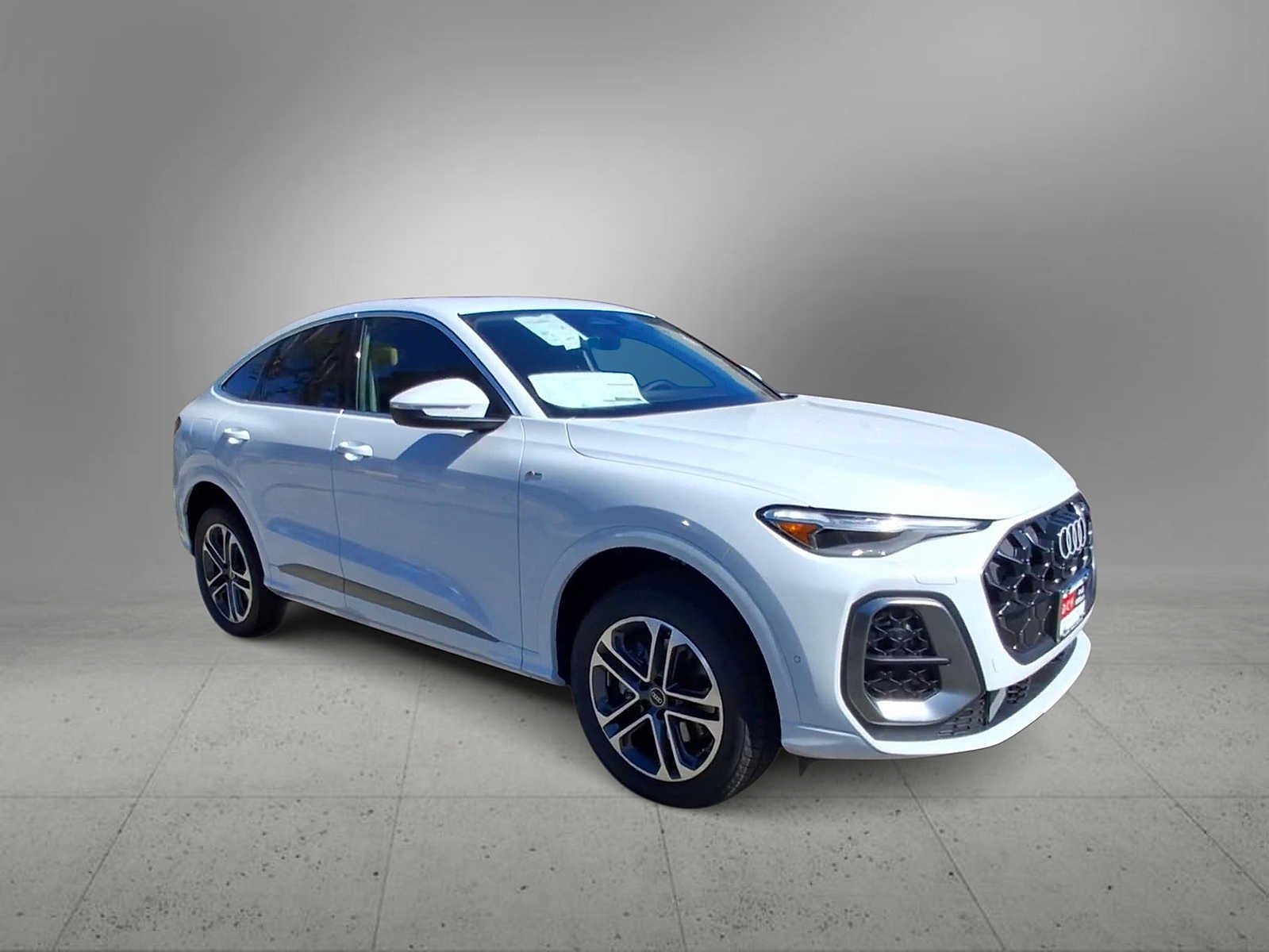 New 2026 Audi Q5 Premium Plus AWD/4WD image 2