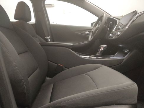 Used 2022 Chevrolet Malibu LT FWD image 21