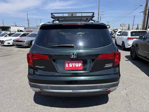 Used 2017 Honda Pilot Touring image 4