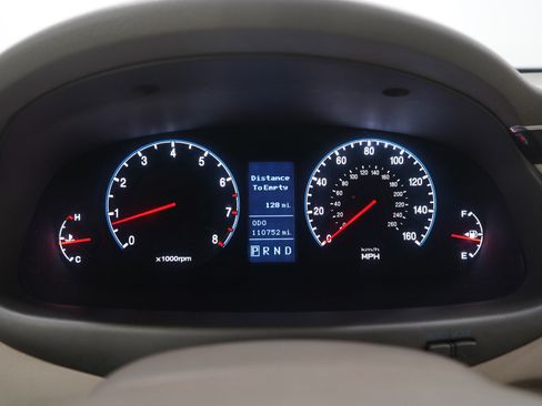 Used 2010 Hyundai Azera Limited image 26